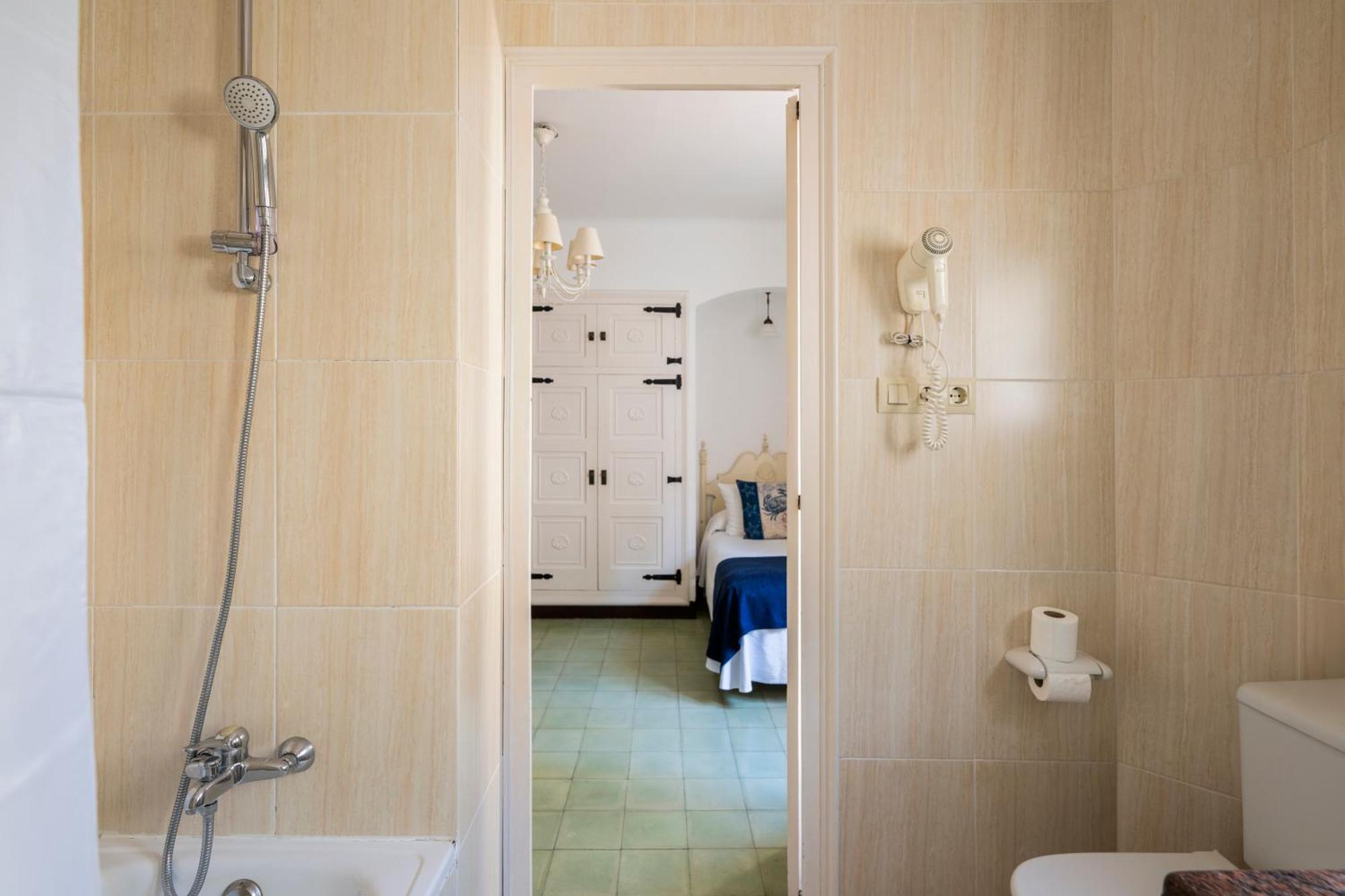 Hotel La Goleta 2*