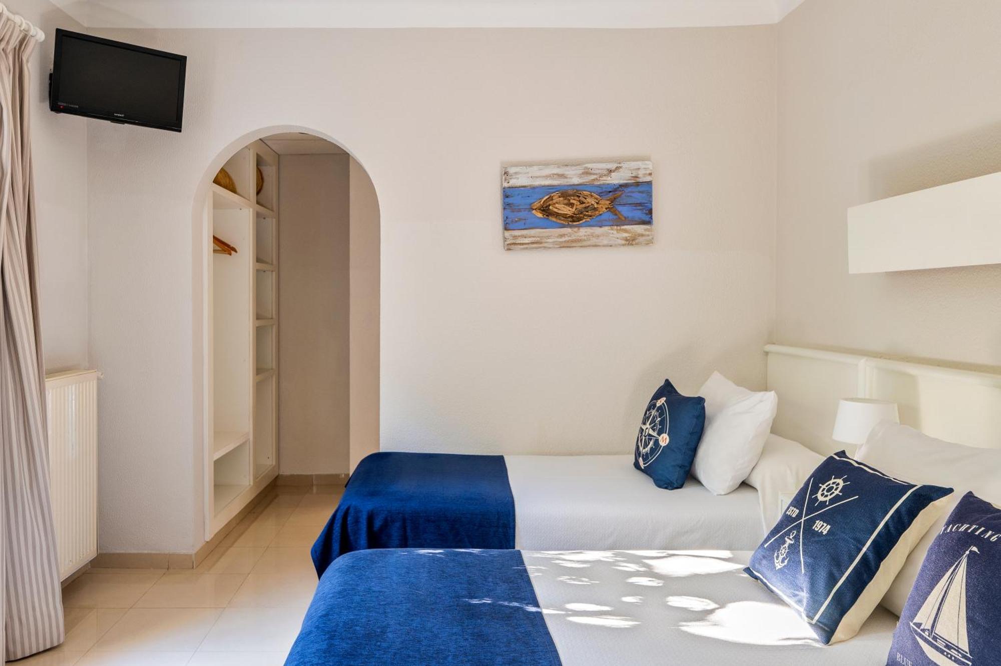 La Goleta Hotel